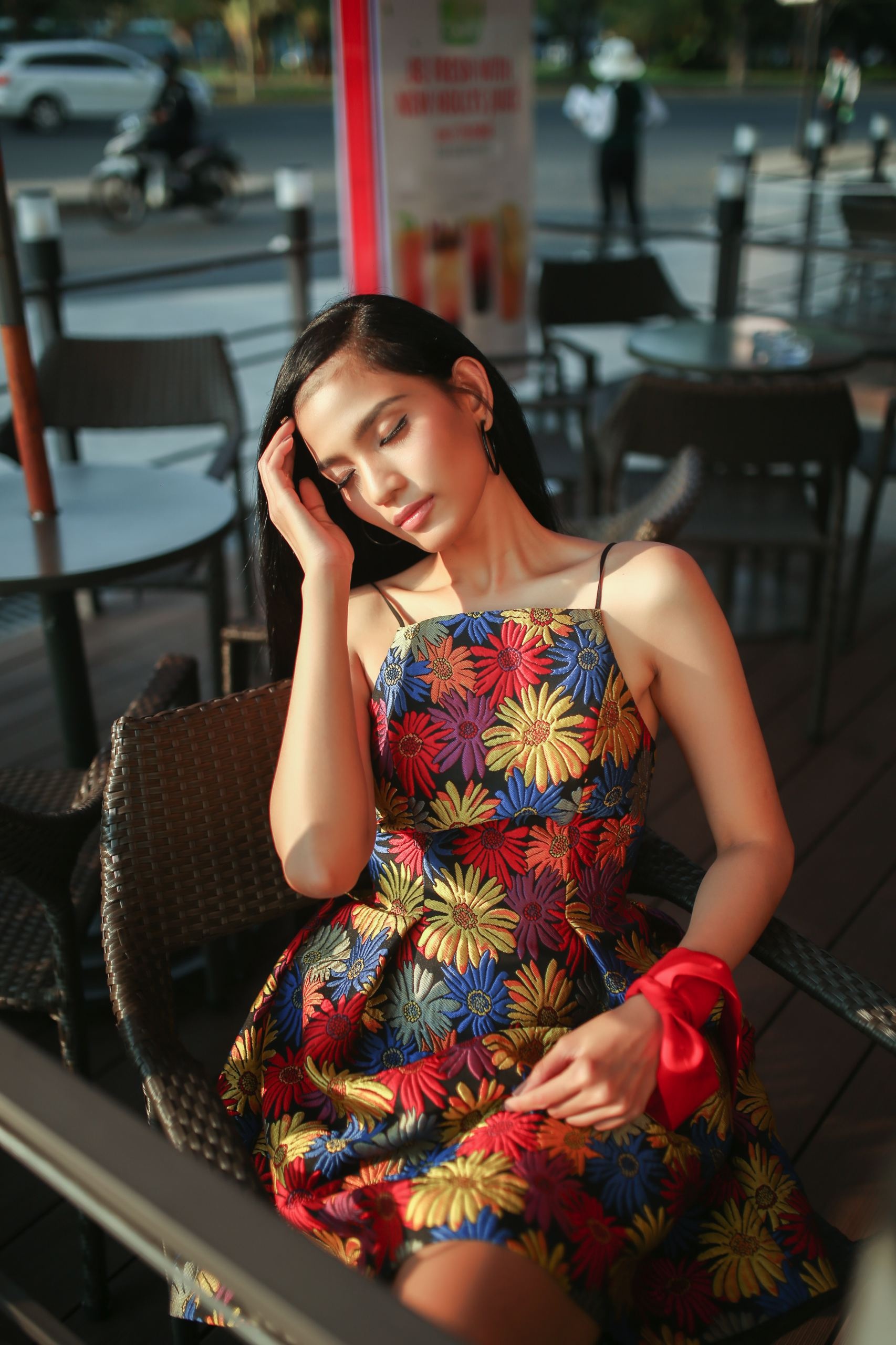 Truong Thi May xuong pho anh 4