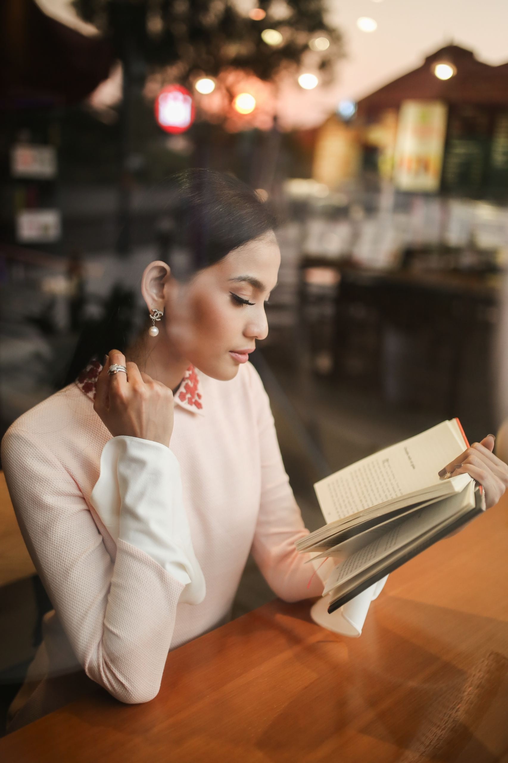 Truong Thi May xuong pho anh 9