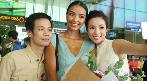 Ky Duyen don Hoa hau Phap o san bay Tan Son Nhat hinh anh