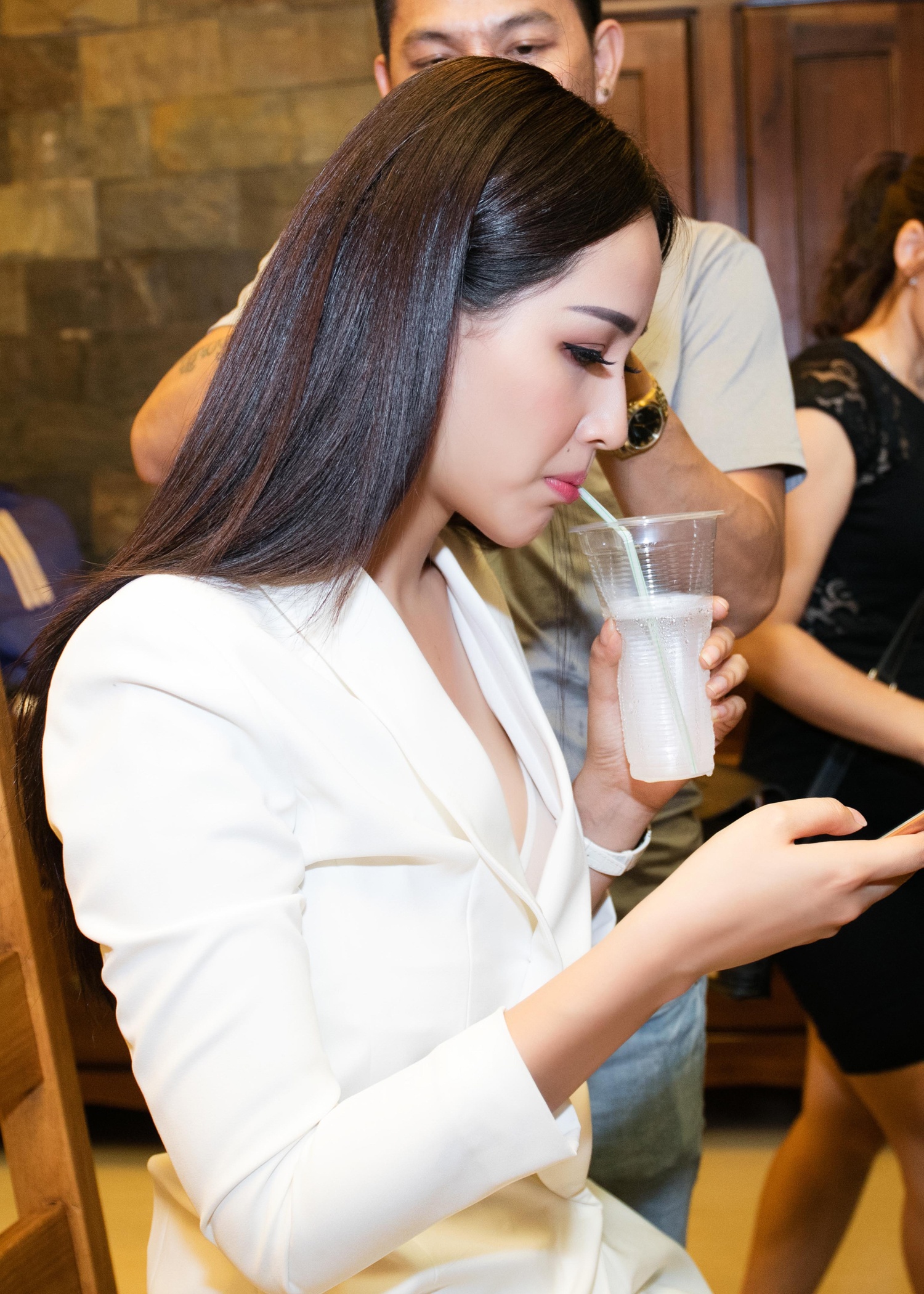 Mai Phuong Thuy di dep le anh 5