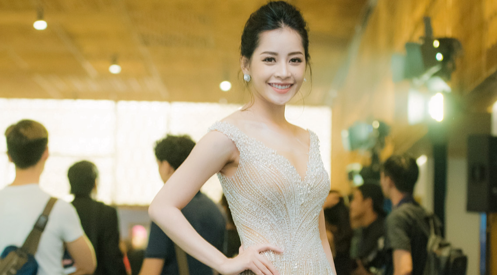 Top 10 my nhan Viet mac dep nhat thang 5 hinh anh