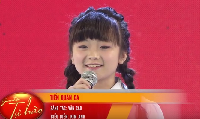 Be Kim Anh hat Tien quan ca hinh anh