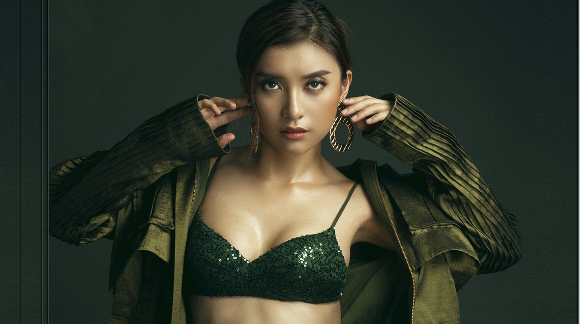 Chau gai Lam Truong lot xac voi phong cach sexy hinh anh