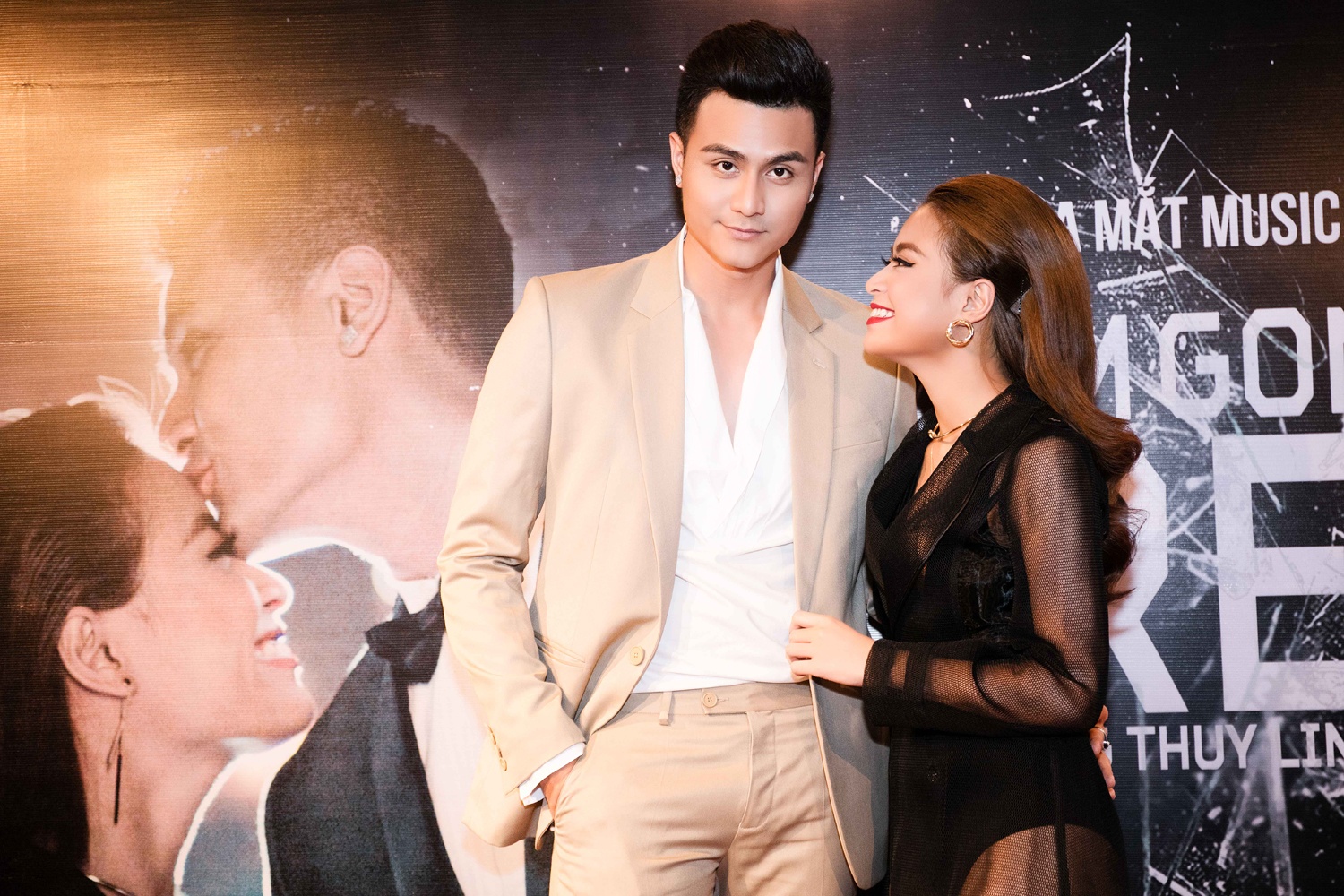 Hoang Thuy Linh - Vinh Thuy tinh tu o hop bao anh 3