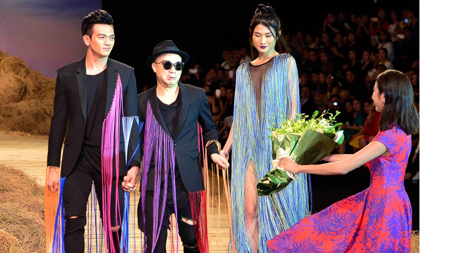 Thuy Van bi tu choi khi tang hoa Do Manh Cuong hinh anh