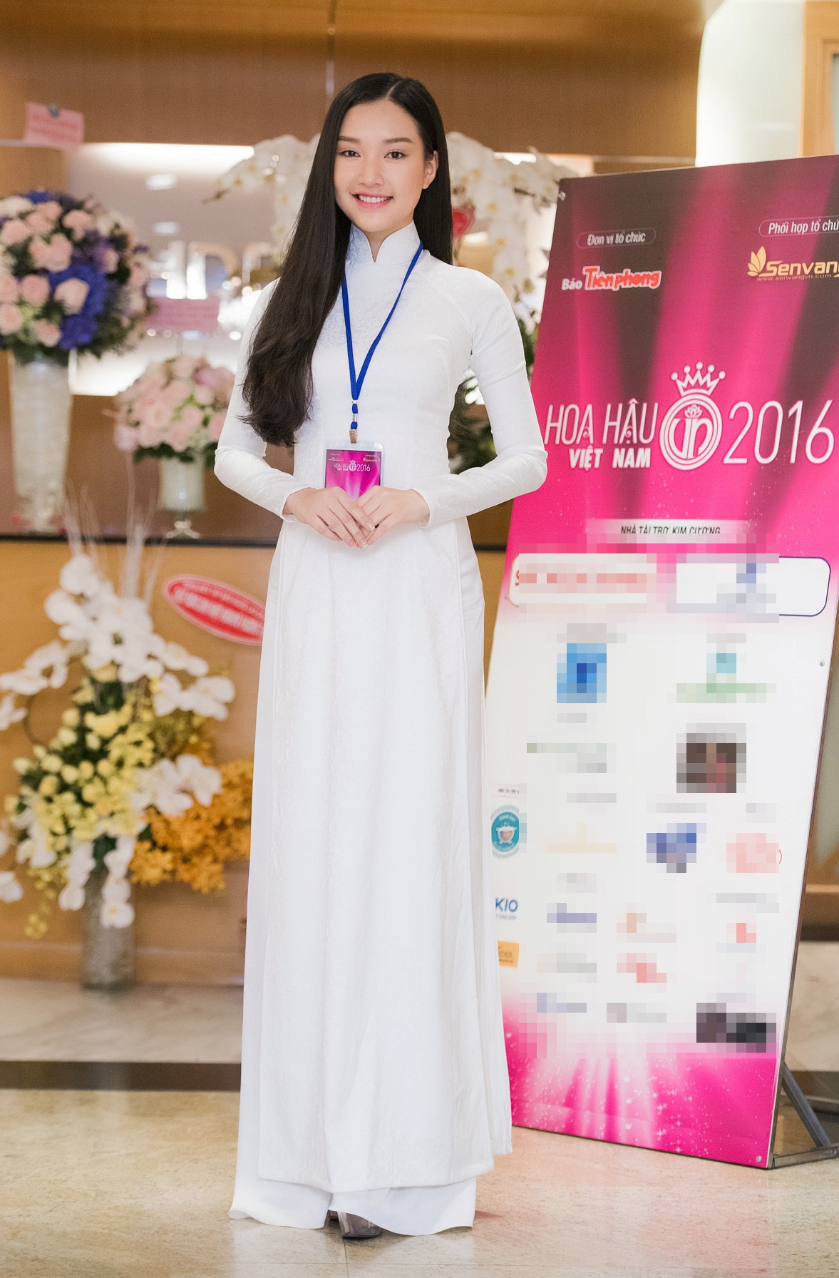 Nguoi dep du lich Hue lot chung khao Hoa hau Viet Nam 2016 anh 1