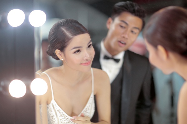 Ky Han - Mac Hong Quan tinh nghich o buoi chup anh cuoi anh 3