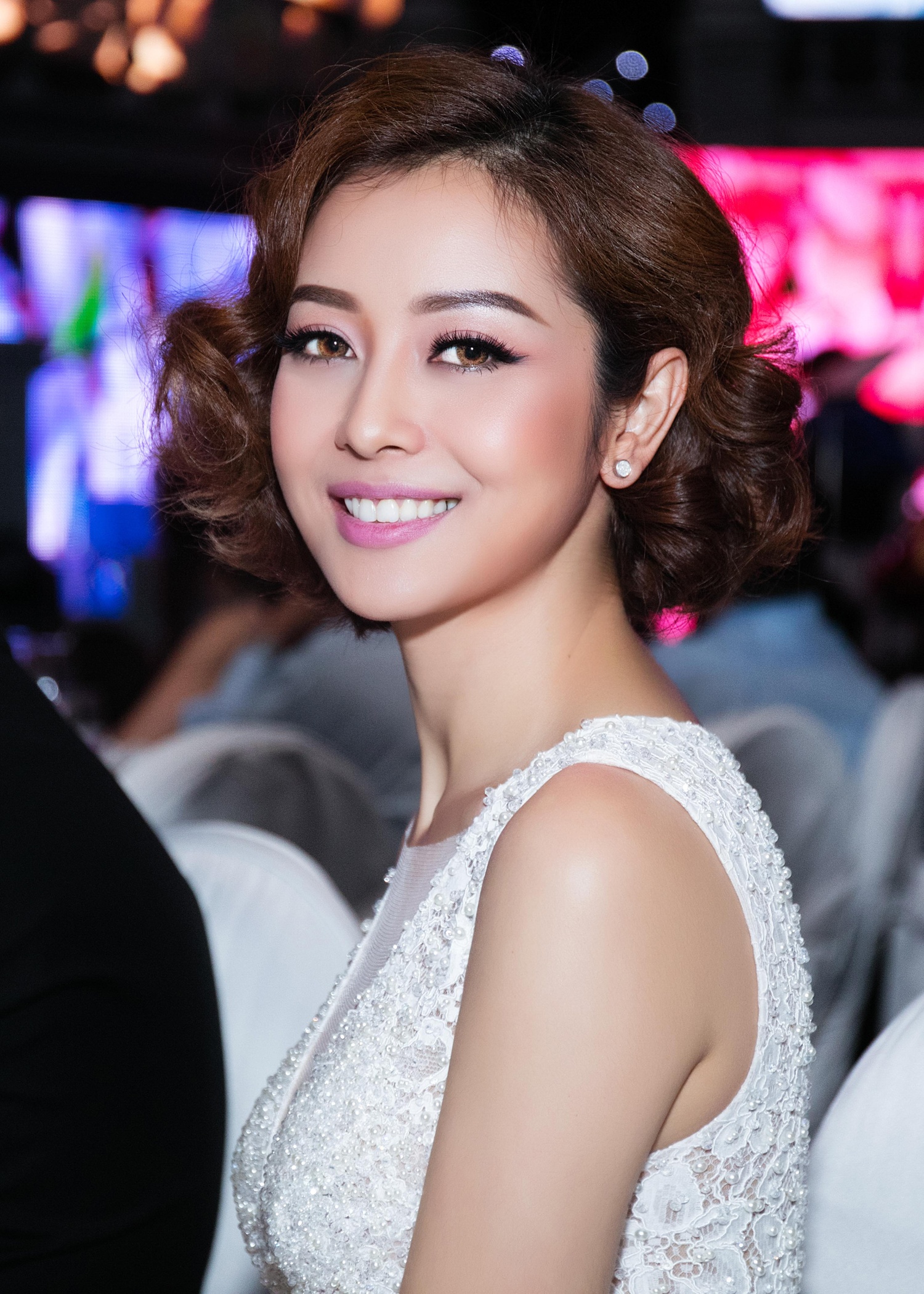 Jennifer Pham di su kien anh 6