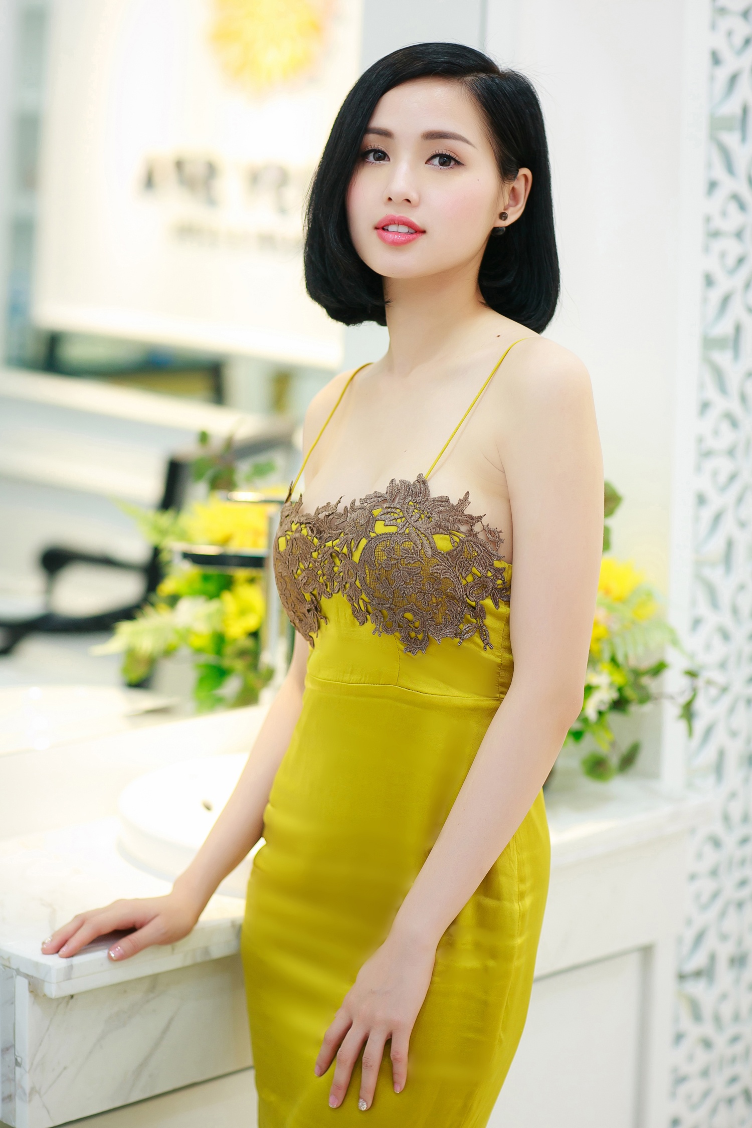 Tam Tit khoe vai tran quyen ru o su kien anh 1