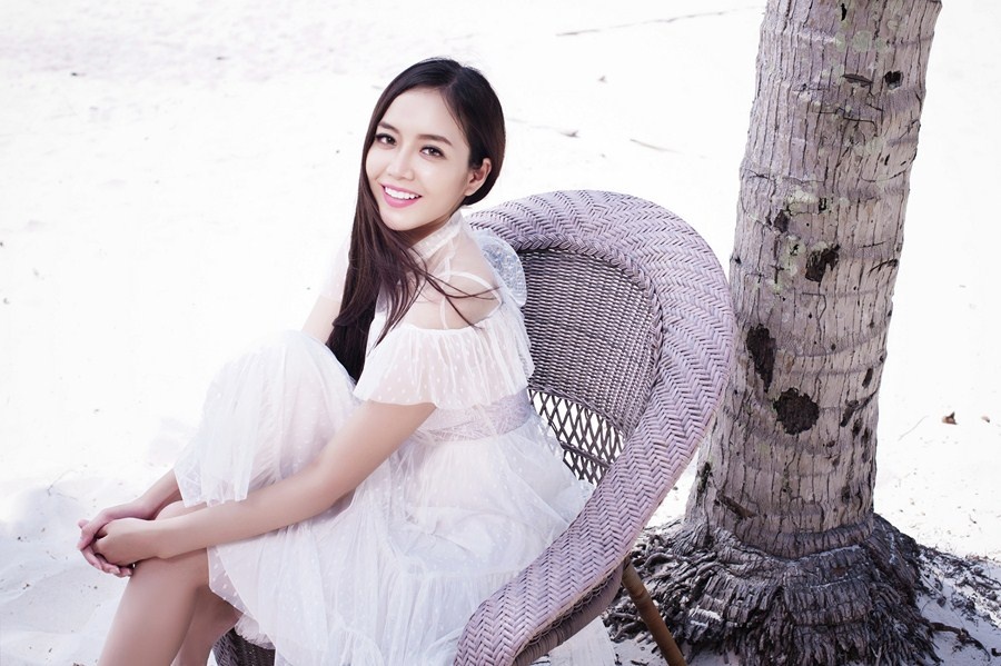 Giai bac Sieu mau goi y trang phuc di bien ngay he anh 5