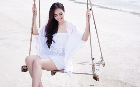 Giai bac Sieu mau goi y trang phuc di bien ngay he anh 4