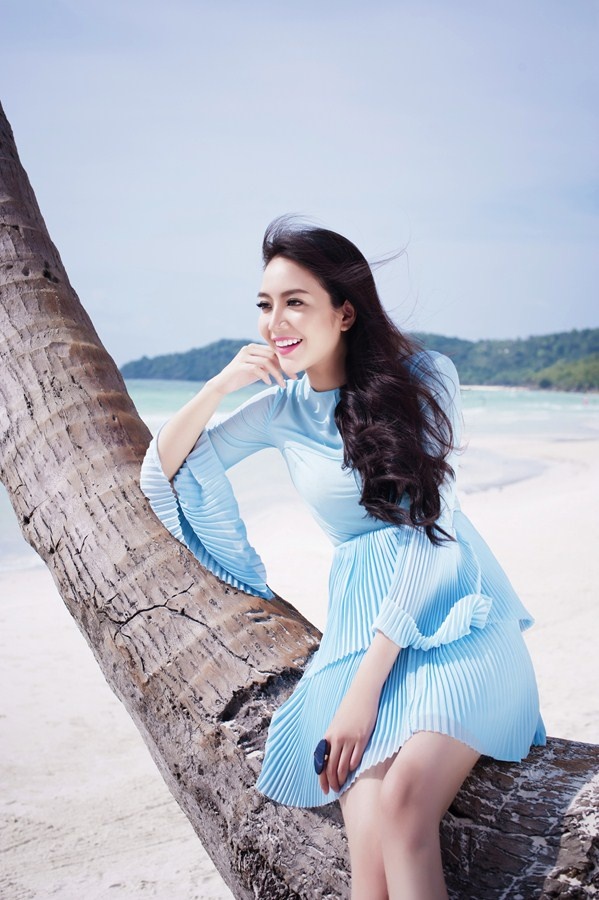 Giai bac Sieu mau goi y trang phuc di bien ngay he anh 6