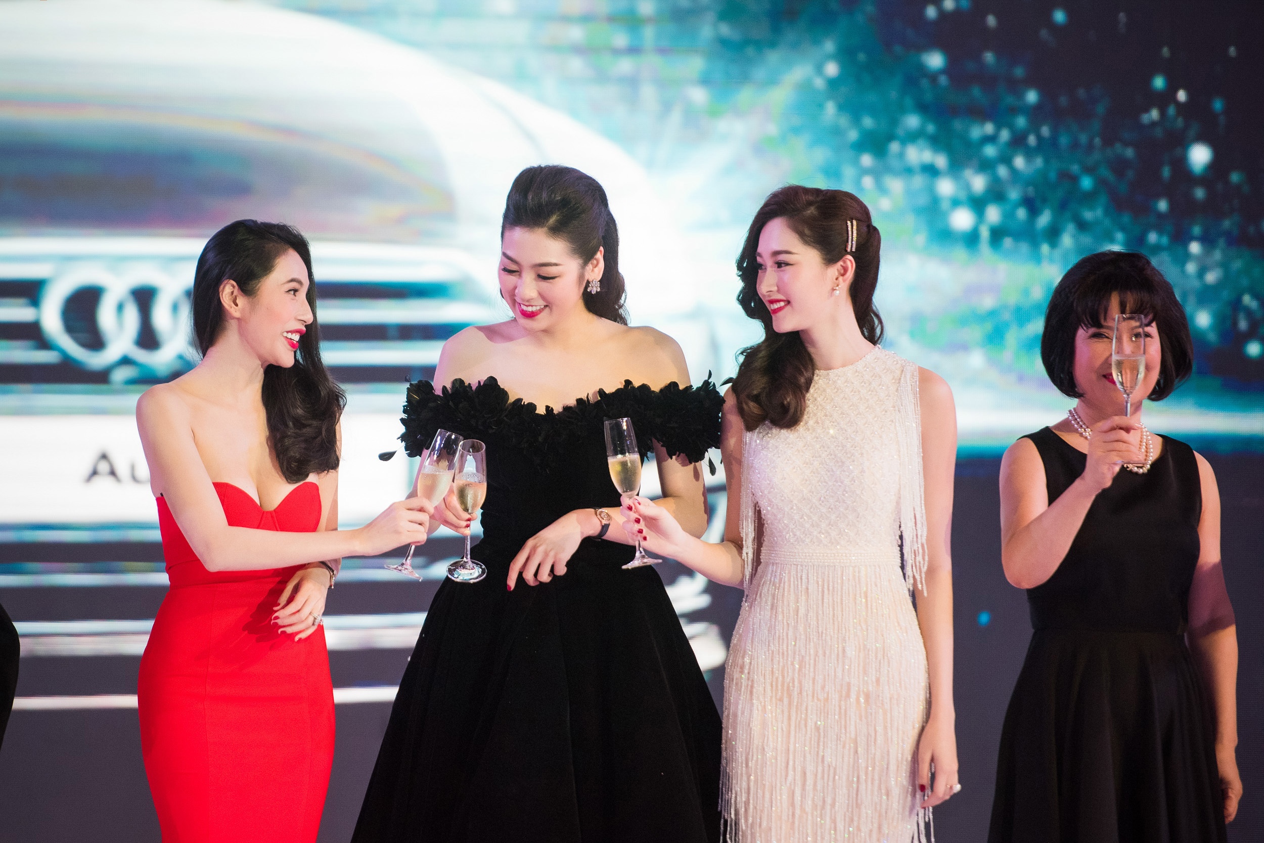 Dang Thu Thao,  Linh Nga kieu sa o su kien anh 4