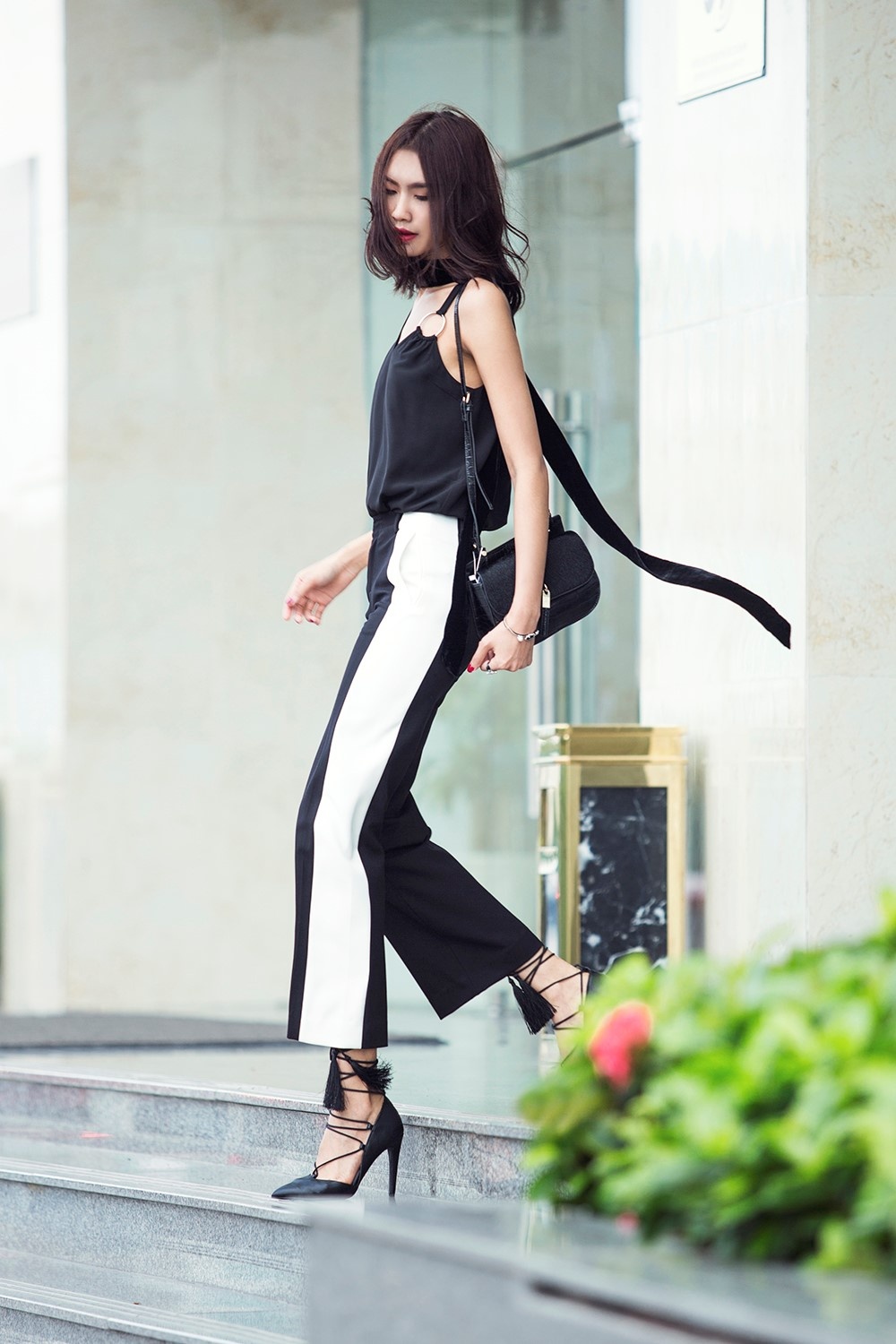 Pham Huong,  Ha Ho dien street style the thao anh 9