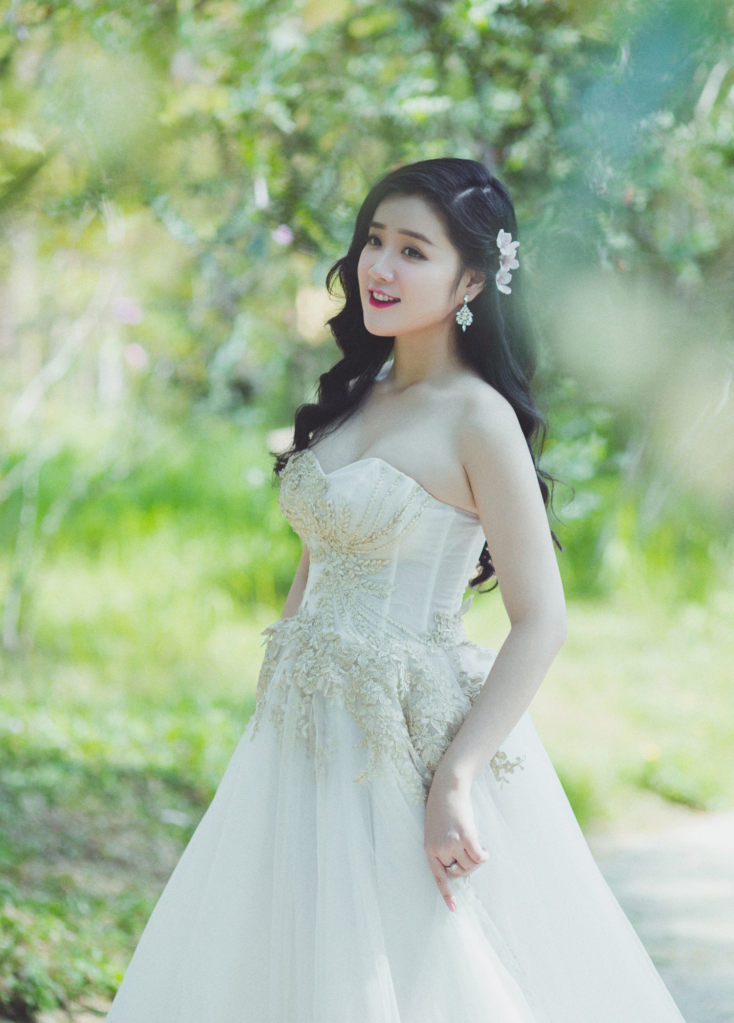 Miss Teen Xuan Mai ket hon anh 8