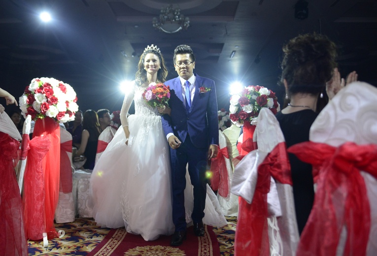 Le Thi Phuong ket hon lan hai anh 6