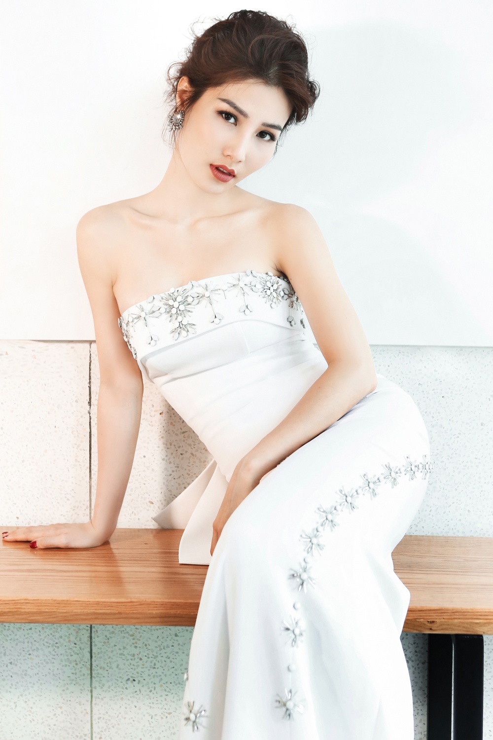 Diem My tung bi khan gia quay lung anh 1