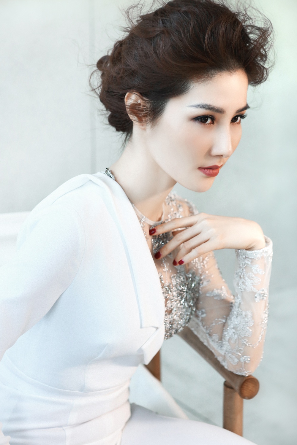 Diem My tung bi khan gia quay lung anh 3