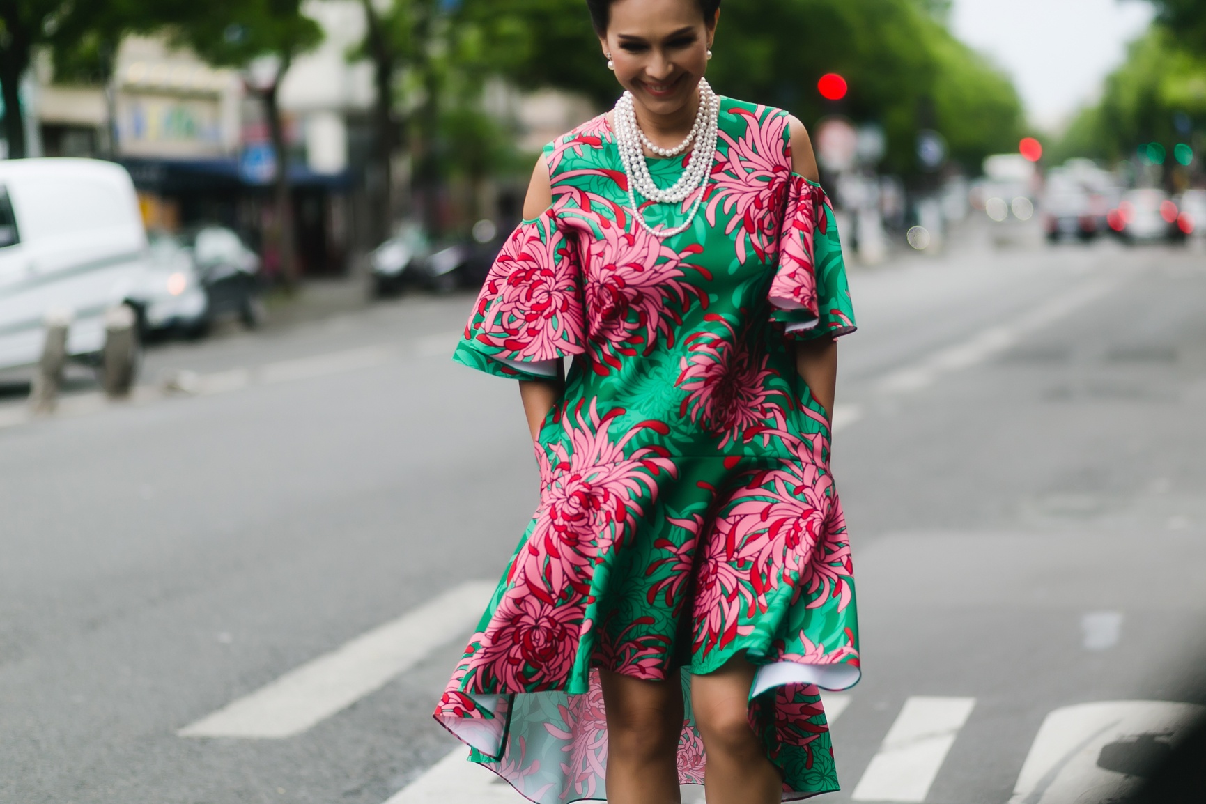 Diem My sanh dieu tren duong pho Paris anh 3