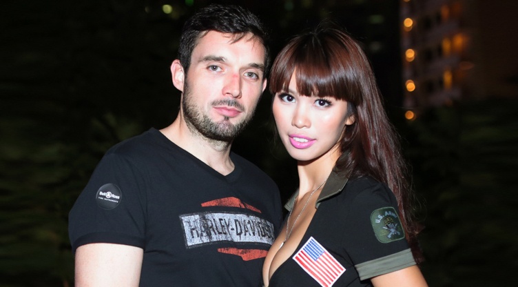 Ha Anh mac sexy di su kien cung ong xa kem tuoi hinh anh