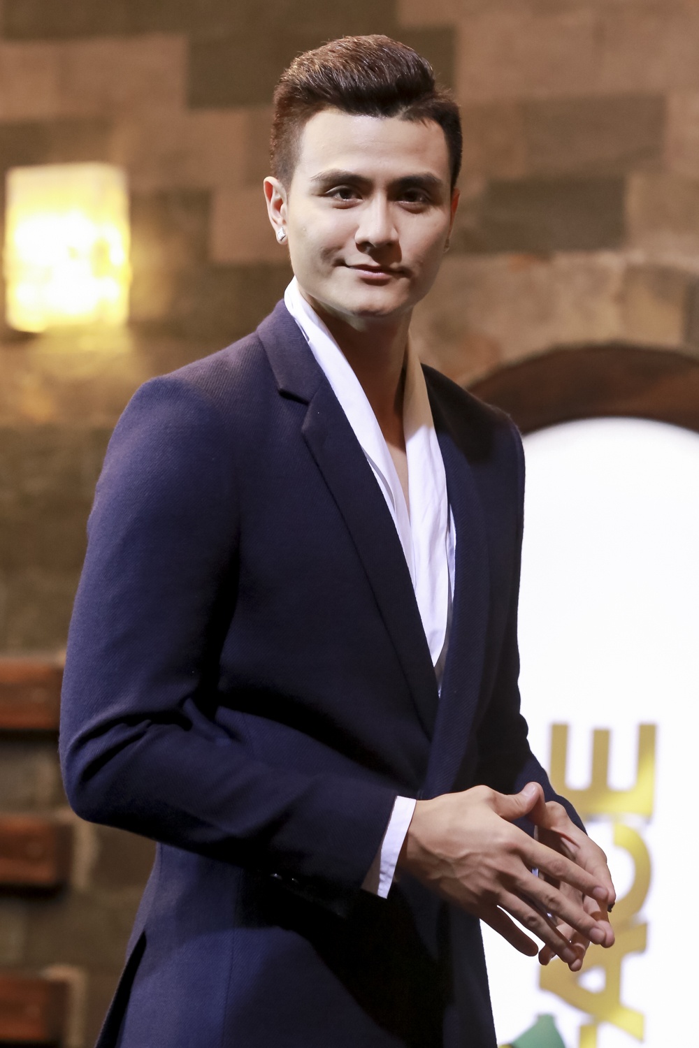 Pham Huong ngat loi Lan Khue anh 11