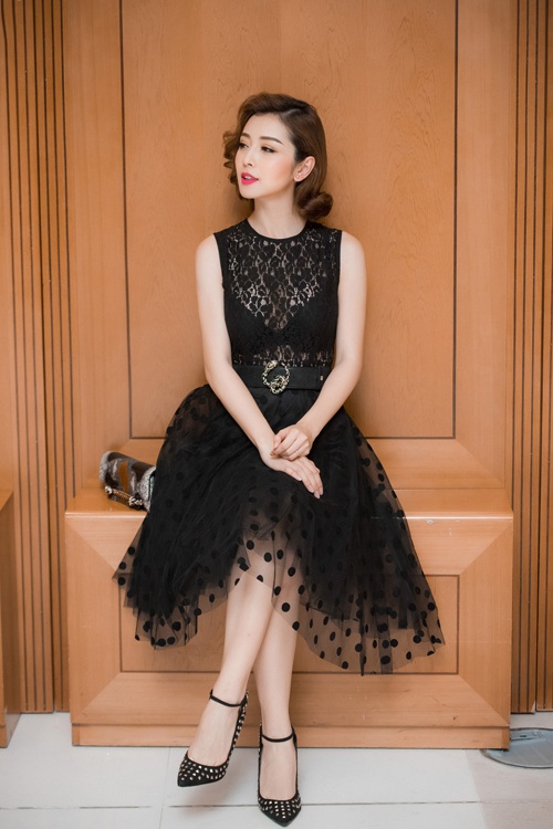 Ly Nha Ky vao nhom sao dep anh 3