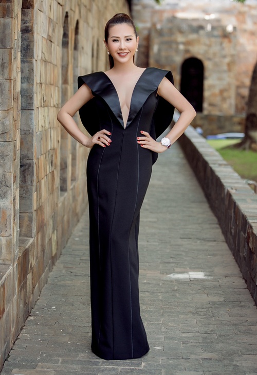 Ly Nha Ky vao nhom sao dep anh 6