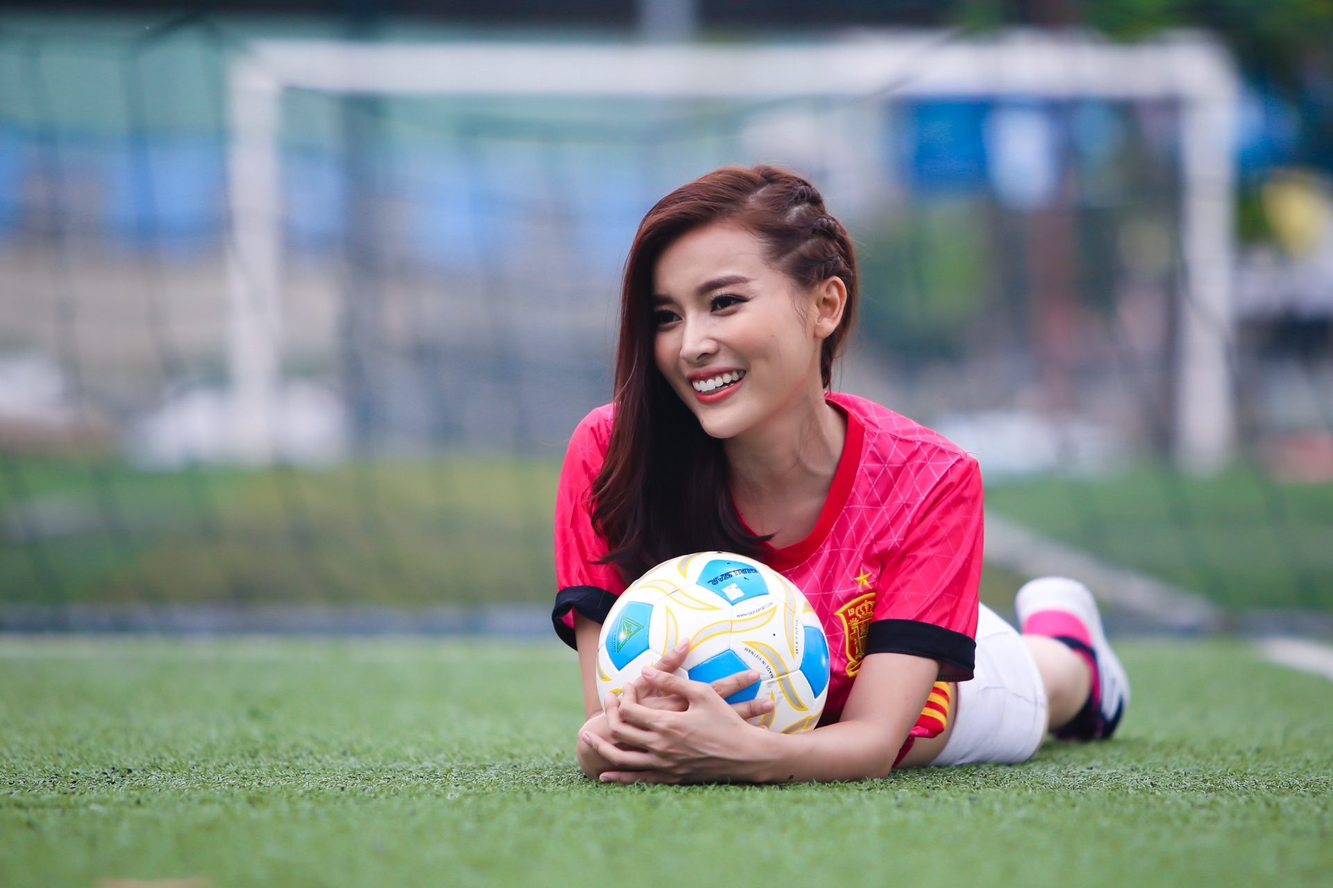 Nguoi dep xu Dua sexy cung Euro anh 5