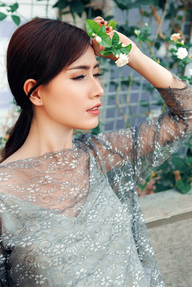 Phan Thi Mo dien dam hai day sexy anh 6