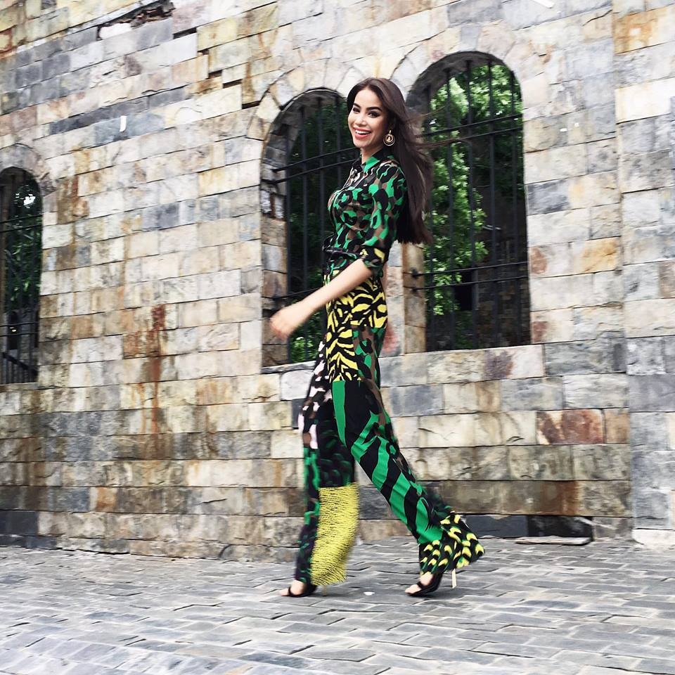 Pham Huong mac sanh dieu o The Face anh 11