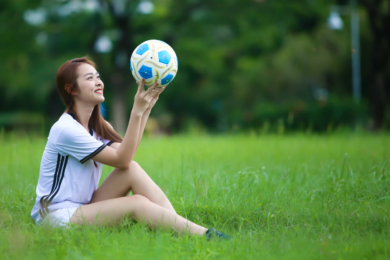 Diep Bao Ngoc thich doi tuyen Duc, anh 4