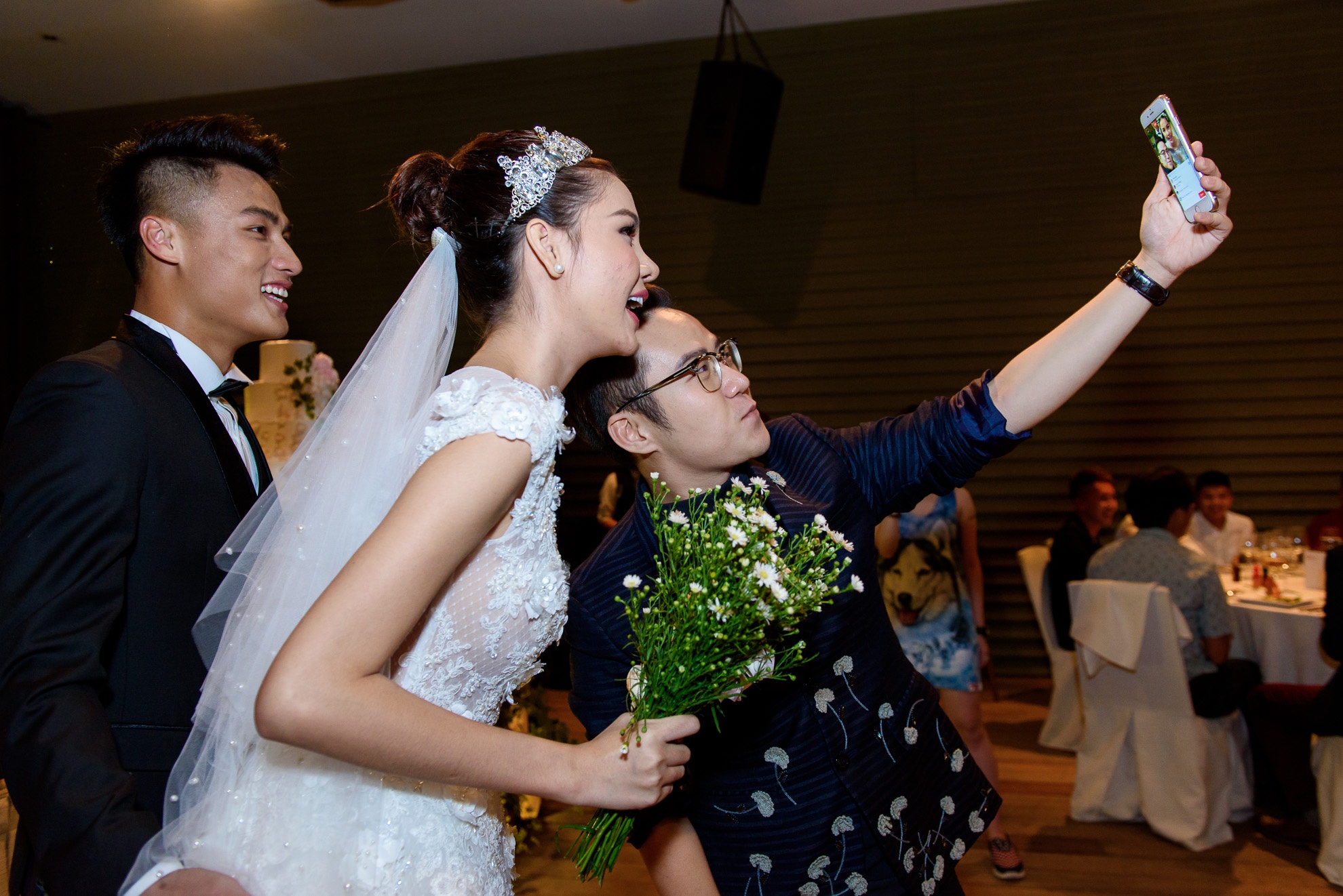 Khong gian tiec cuoi Ky Han - Mac Hong Quan anh 9