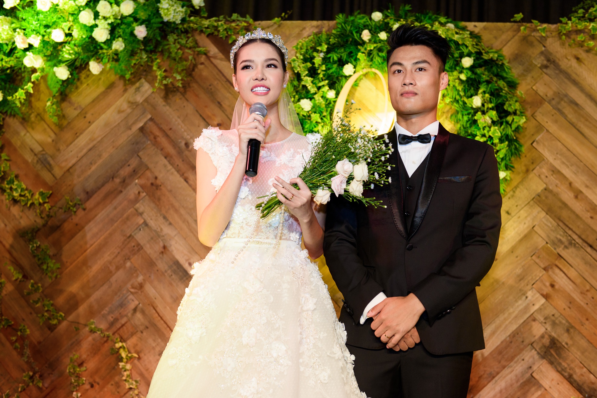 Khong gian tiec cuoi Ky Han - Mac Hong Quan anh 14