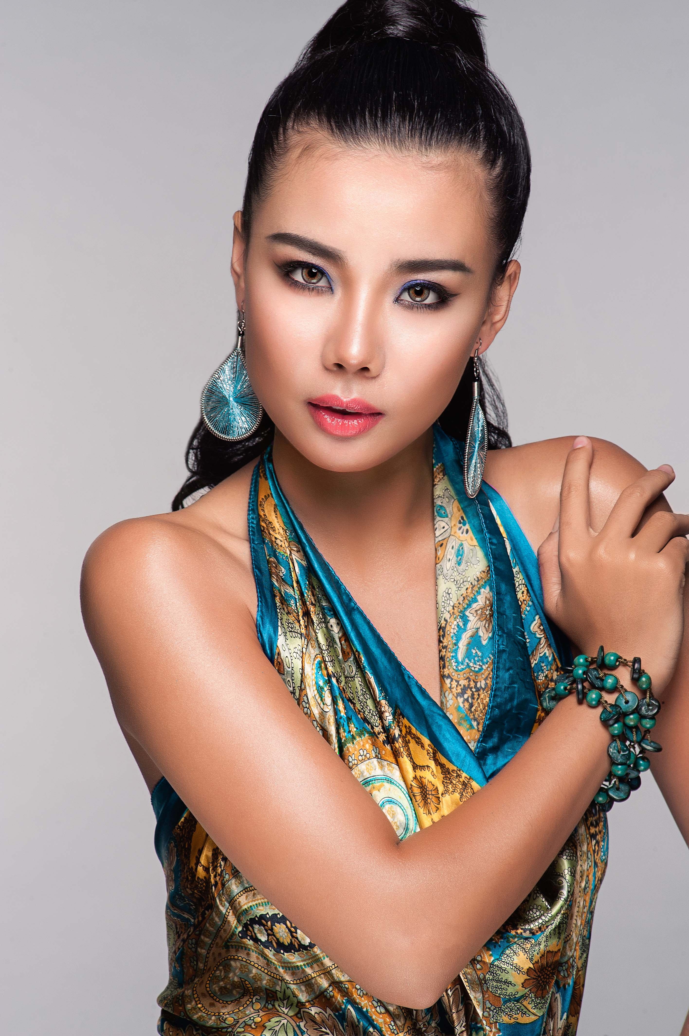 Lai Thanh Huong tu van trang diem anh 6