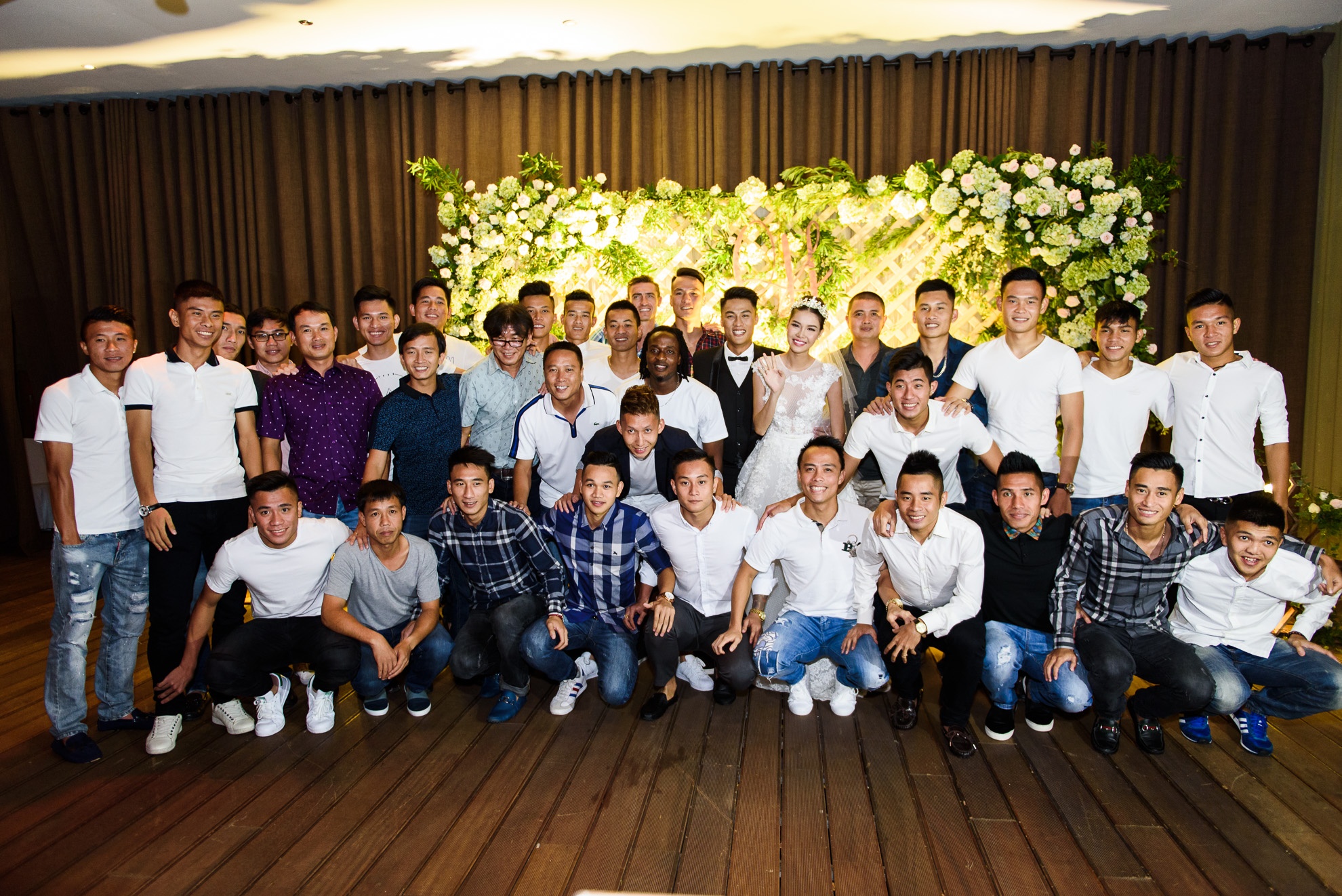 Khong gian tiec cuoi Ky Han - Mac Hong Quan anh 12