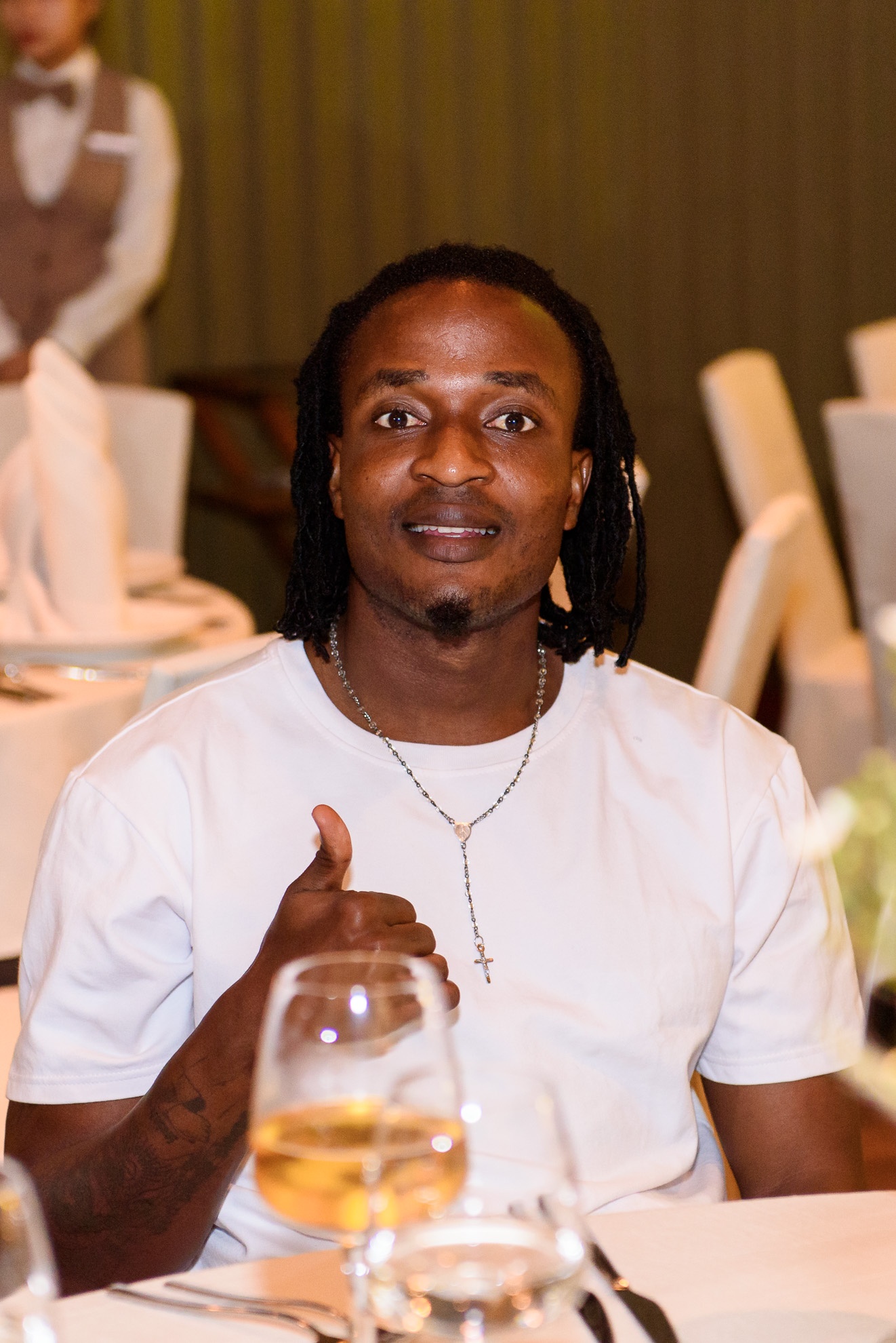 Khong gian tiec cuoi Ky Han - Mac Hong Quan anh 10