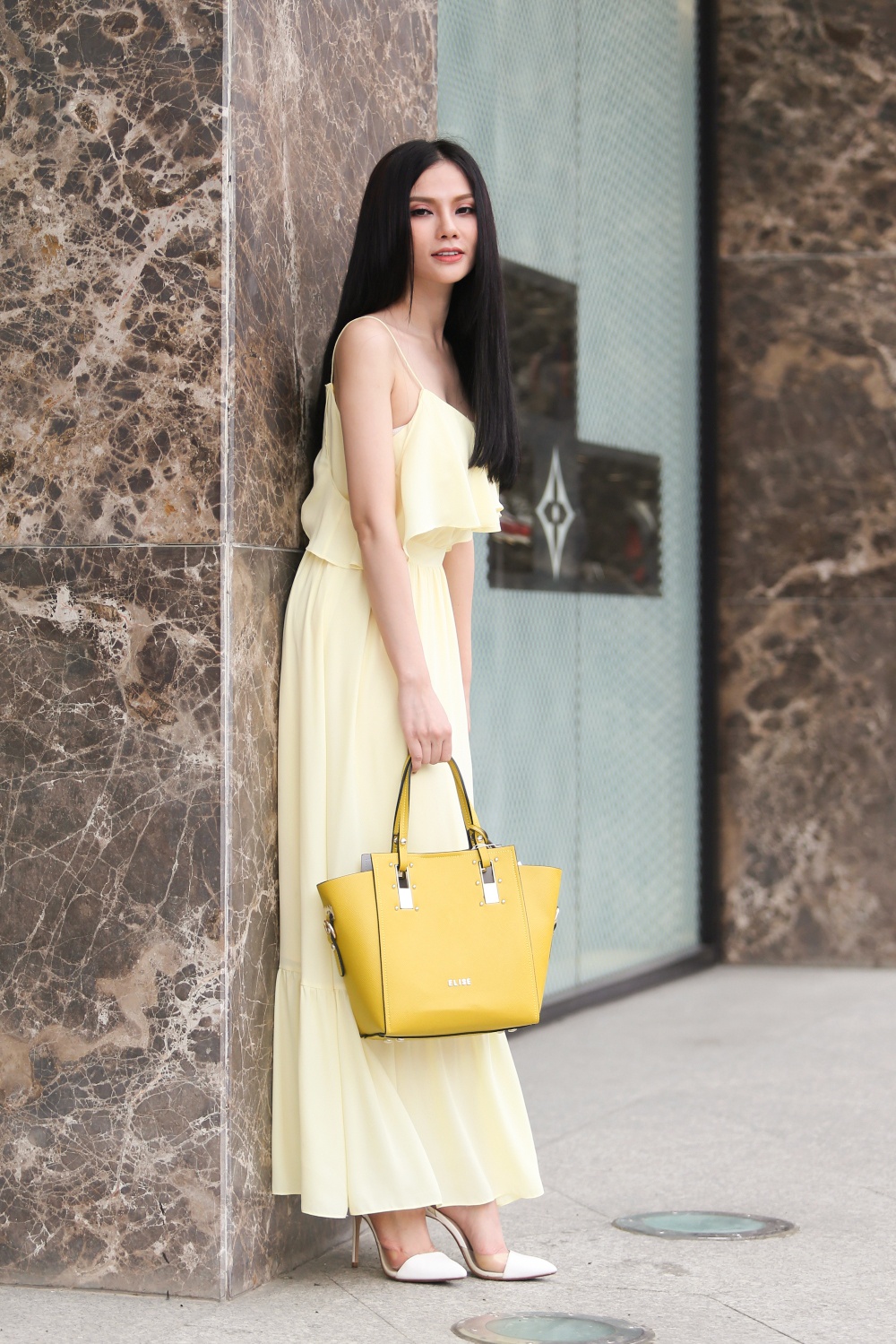 Thu Thuy goi y 7 set trang phuc dao pho cuoi tuan anh 4