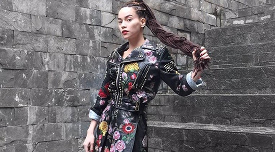 Ha Ho, Pham Huong khoe dang cap thoi trang ghe nong hinh anh