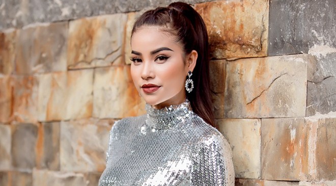 Pham Huong giai thich viec kem 4 tuoi van goi An Nguy la em hinh anh