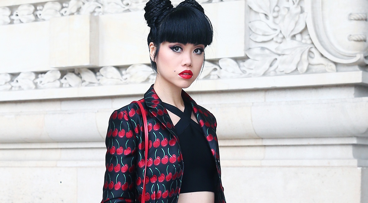 Jessica Minh Anh tren Instagram cua Valentino hinh anh