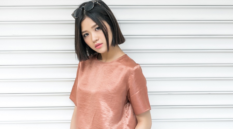 Suni Ha Linh lang-xe mot toi gian hinh anh