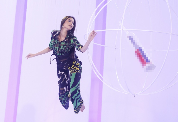 An Nguy bi Pham Huong mang anh 1