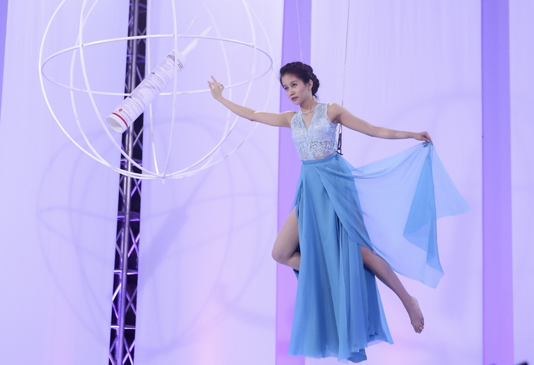 An Nguy bi Pham Huong mang anh 4