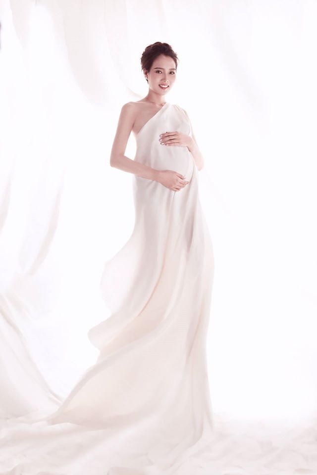 Vo Ngo Quang Hai mang bau lan 2 anh 1