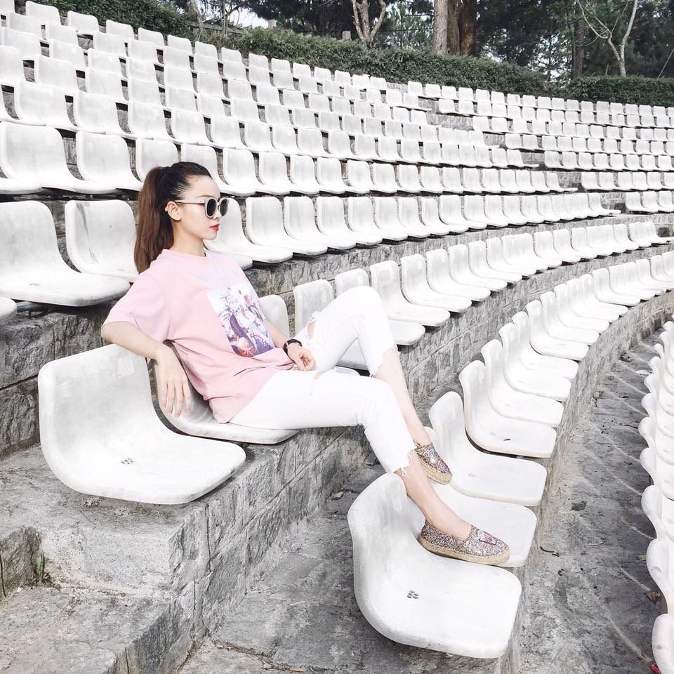 Ho Ngoc Ha an tuong tren duong pho tuan qua anh 9