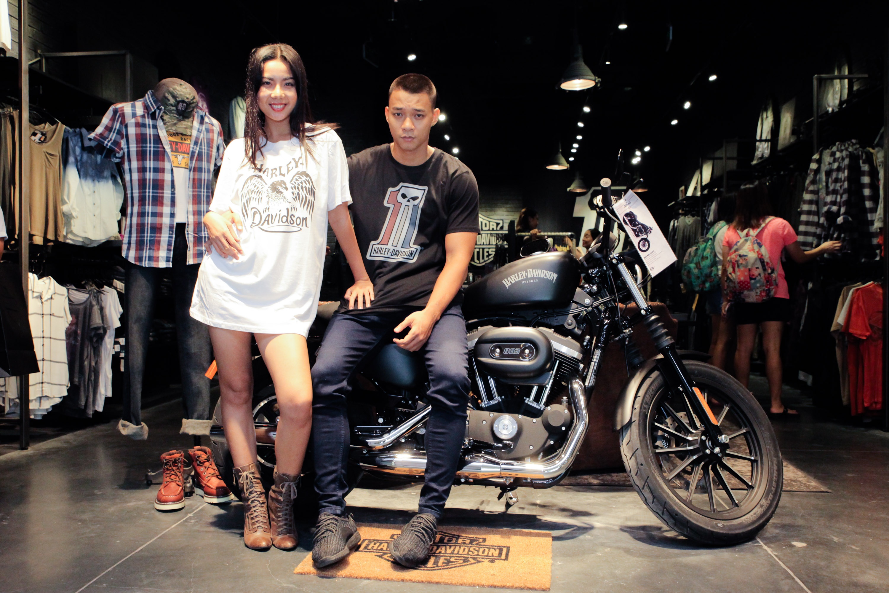 A khoi Ao dai mac ca tinh di su kien anh 8