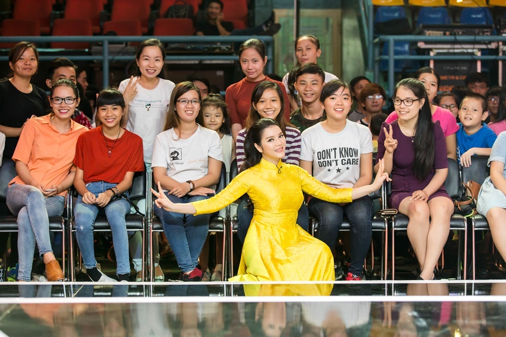 Ly Nha Ky lam kho Tran Thanh anh 8