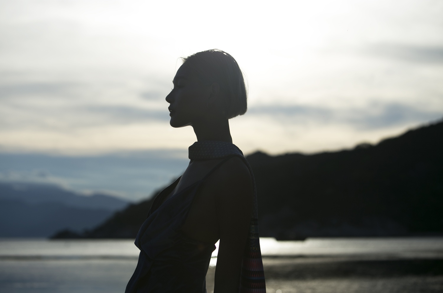 Hoc tro Pham Huong quyen ru duoi hoang hon anh 6