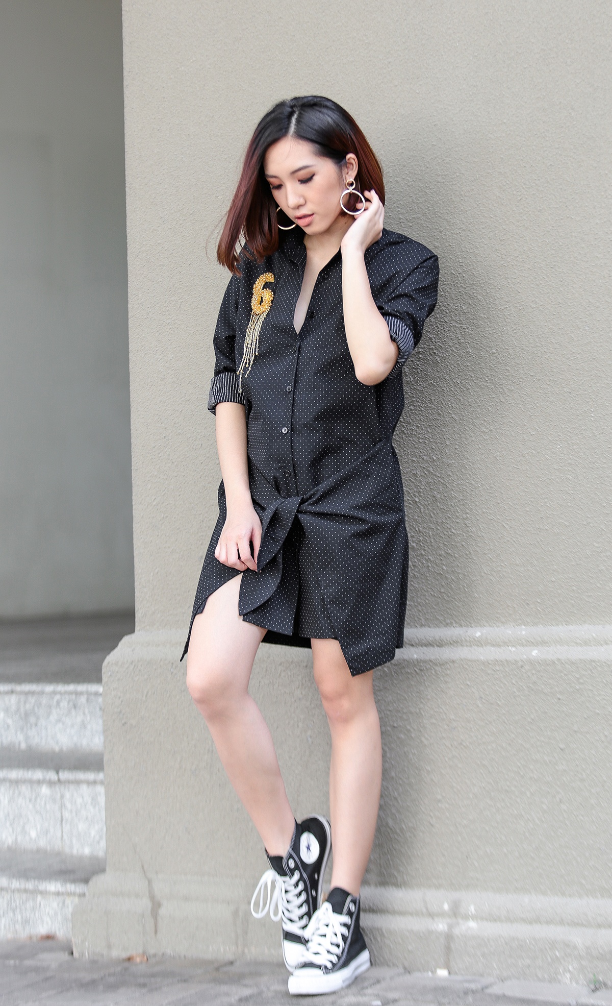 Emily,  Hanh Sino ca tinh tren duong pho Sai thanh anh 2