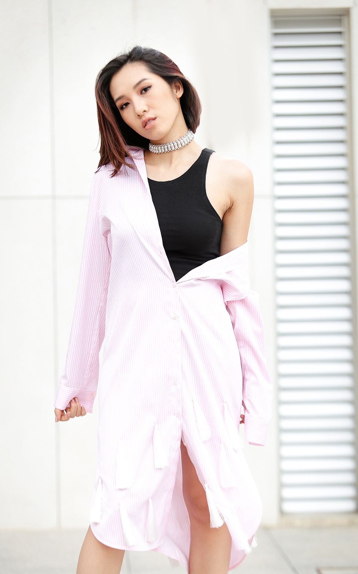 Emily,  Hanh Sino ca tinh tren duong pho Sai thanh anh 3